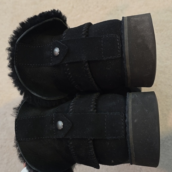 Ugg booties, black, size 10.5 - Picture 2 of 4